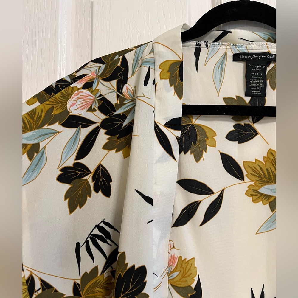 Leafy print kimono